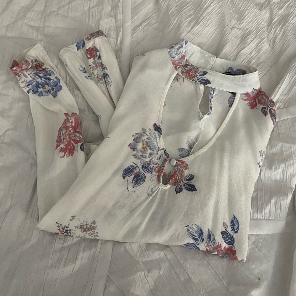 Long sleeve, Kendall and Kylie top